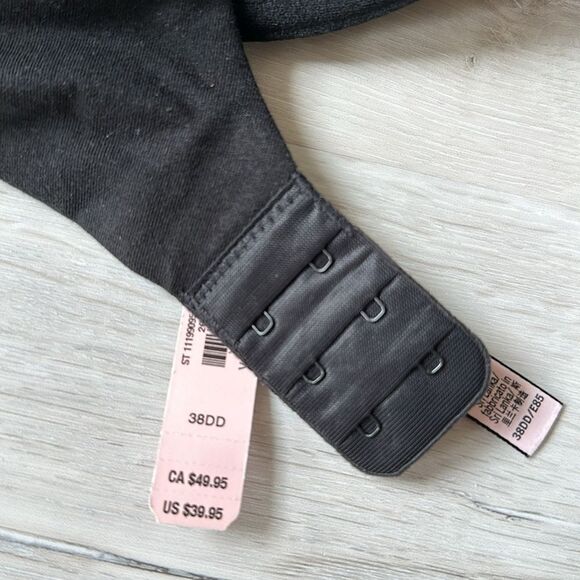 Victoria Secret THE T-SHIRT
Lightly-Lined Full Coverage Bra Black 38DD NWT - Picture 5 of 5